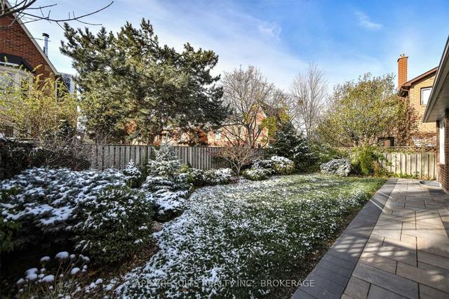 2036 Grosvenor St, House detached with 4 bedrooms, 6 bathrooms and 4 parking in Oakville ON | Image 32