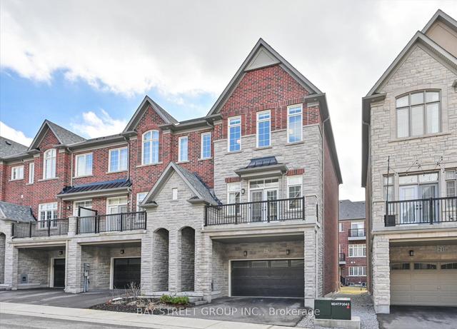 23 Creekvalley Lane, House attached with 3 bedrooms, 3 bathrooms and 4 parking in Markham ON | Image 29