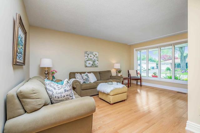 47 Melville Cres, House detached with 3 bedrooms, 2 bathrooms and 3 parking in Brampton ON | Image 34