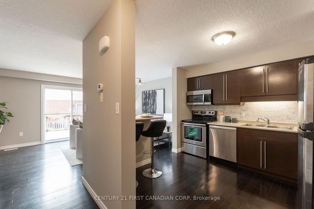 68 - 1059 Whetherfield St, Townhouse with 3 bedrooms, 2 bathrooms and 2 parking in London ON | Image 32