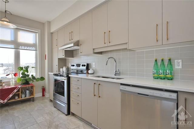 28 Stockholm Private, Townhouse with 3 bedrooms, 4 bathrooms and 2 parking in Ottawa ON | Image 19