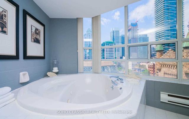 903 - 71 Simcoe St, Condo with 1 bedrooms, 2 bathrooms and 1 parking in Toronto ON | Image 26