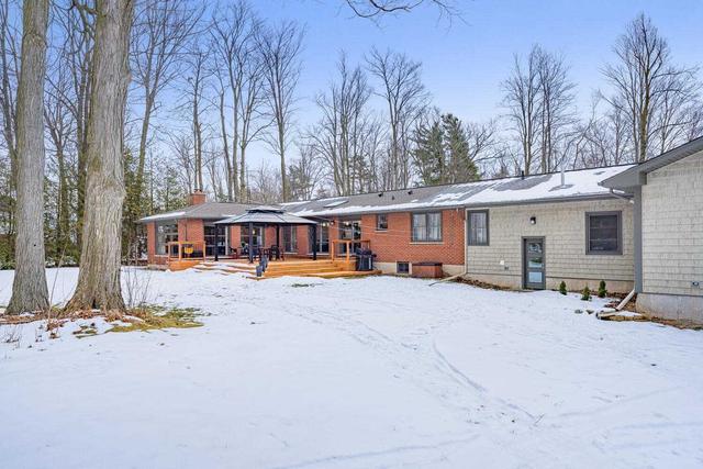 11795 Sixth Line, House detached with 3 bedrooms, 2 bathrooms and 26 parking in Halton Hills ON | Image 28