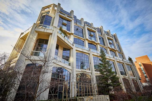 101 - 3 Mcalpine St, Condo with 2 bedrooms, 1 bathrooms and 1 parking in Toronto ON | Image 1