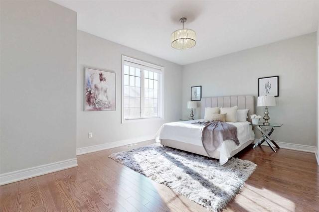 81 Bloorview Pl, Townhouse with 3 bedrooms, 4 bathrooms and 4 parking in Toronto ON | Image 7