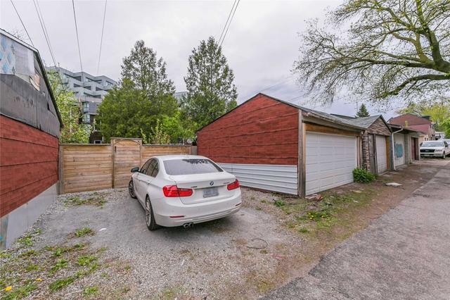 29 Howard Park Ave, House semidetached with 3 bedrooms, 1 bathrooms and 2 parking in Toronto ON | Image 15