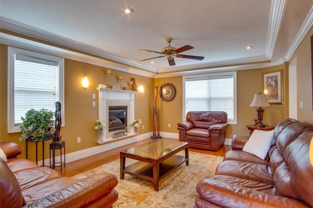 8 Sidney Cres, House detached with 4 bedrooms, 4 bathrooms and 6 parking in Hamilton ON | Image 5