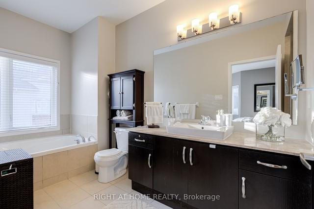 50 - 29 Coneflower Cres, Townhouse with 3 bedrooms, 4 bathrooms and 2 parking in Toronto ON | Image 17