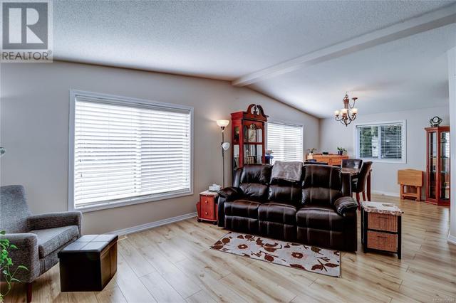 358 Aspen Way, House other with 2 bedrooms, 2 bathrooms and 2 parking in Nanaimo BC | Image 12