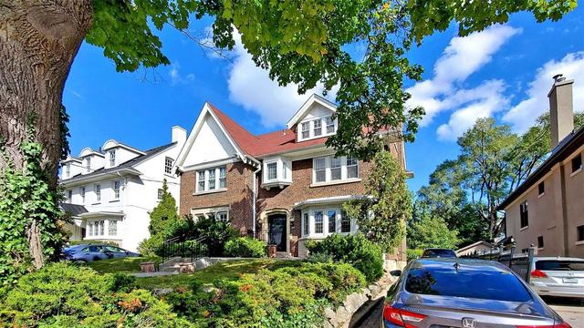 445 Oriole Pkwy, House detached with 6 bedrooms, 4 bathrooms and 5 parking in Toronto ON | Image 17