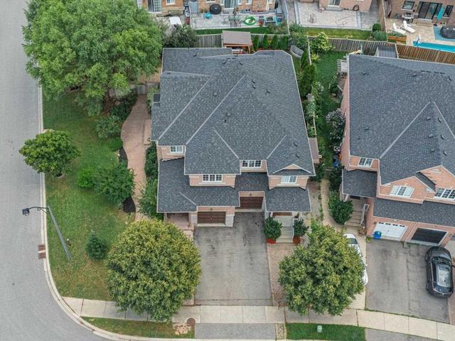 27 Echo Ridge Cres, House semidetached with 3 bedrooms, 4 bathrooms and 3 parking in Vaughan ON | Image 23