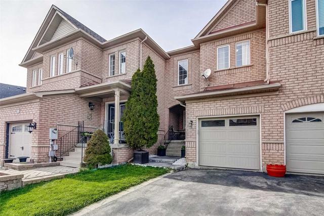 20 Kinney Gate, House attached with 3 bedrooms, 2 bathrooms and 3 parking in Vaughan ON | Card Image