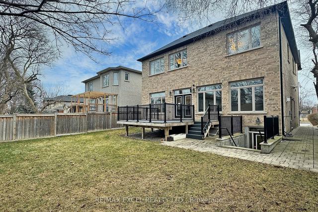 140 Caribou Rd, House detached with 5 bedrooms, 6 bathrooms and 6 parking in Toronto ON | Image 32