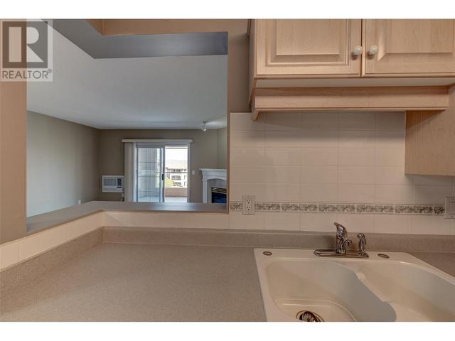 313 - 3890 Brown Road, Condo with 2 bedrooms, 2 bathrooms and 1 parking in West Kelowna BC | Image 12