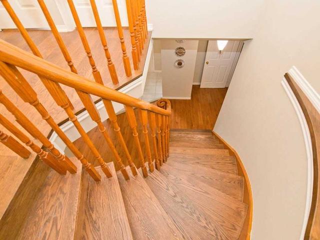 3051 Dalehurst Dr, House detached with 6 bedrooms, 3 bathrooms and 6 parking in Mississauga ON | Image 16