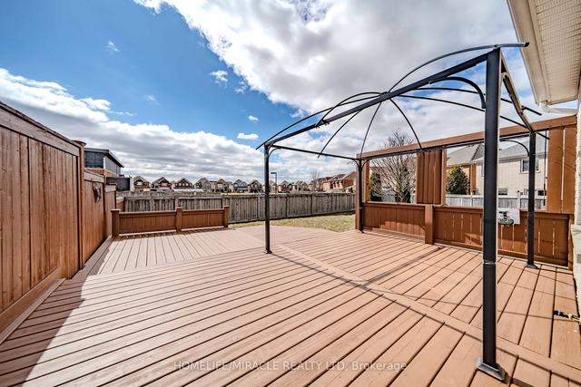 978 Fetchison Dr, House attached with 3 bedrooms, 4 bathrooms and 3 parking in Oshawa ON | Image 30