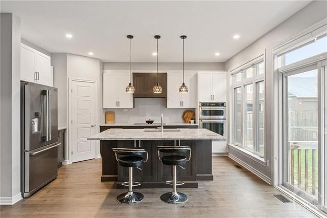 10 Honfleur Street, House detached with 5 bedrooms, 4 bathrooms and 4 parking in Ottawa ON | Image 7