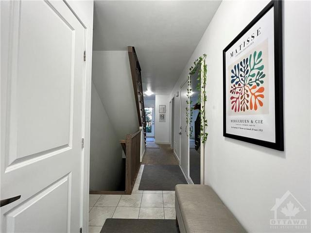 604 Terravita Private, Townhouse with 3 bedrooms, 4 bathrooms and 2 parking in Ottawa ON | Image 3