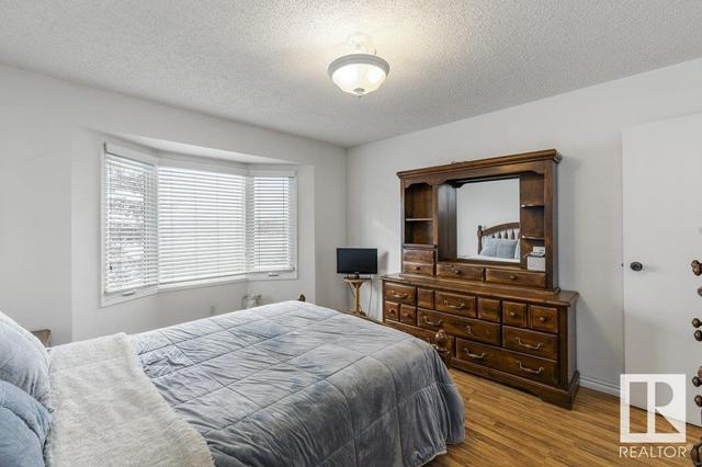 17447 92 Av Nw, House attached with 3 bedrooms, 1 bathrooms and null parking in Edmonton AB | Image 18