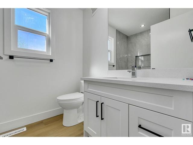 3645 117 Av Nw, House detached with 3 bedrooms, 2 bathrooms and null parking in Edmonton AB | Image 24