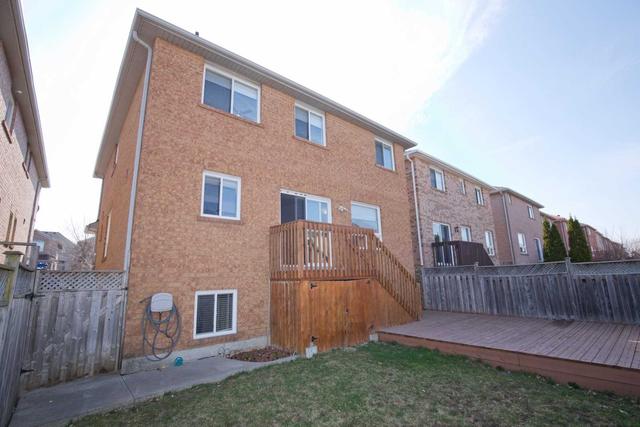 13 Waterdale Rd, House detached with 4 bedrooms, 3 bathrooms and 3 parking in Brampton ON | Image 20