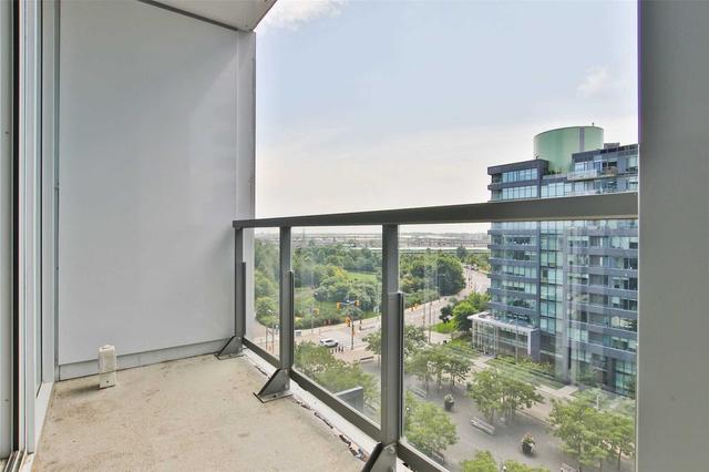 807 - 170 Bayview Ave, Condo with 1 bedrooms, 1 bathrooms and 0 parking in Toronto ON | Image 7