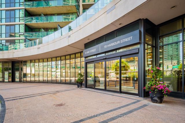 1103 - 33 Bay St, Condo with 2 bedrooms, 2 bathrooms and 1 parking in Toronto ON | Image 23