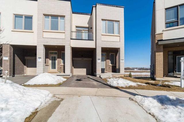 3199 Mintwood Circ, House attached with 3 bedrooms, 4 bathrooms and 2 parking in Oakville ON | Image 12