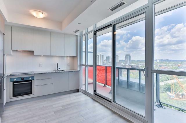 1008 - 120 Parliament St, Condo with 3 bedrooms, 2 bathrooms and 1 parking in Toronto ON | Image 2