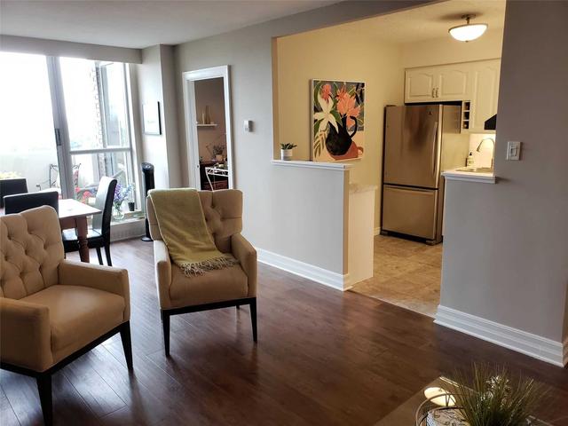 910 - 35 Ormskirk Ave, Condo with 3 bedrooms, 2 bathrooms and 1 parking in Toronto ON | Image 40