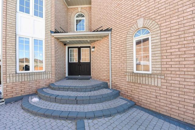 8 Moss Creek Crt, House detached with 5 bedrooms, 6 bathrooms and 7 parking in Brampton ON | Image 12