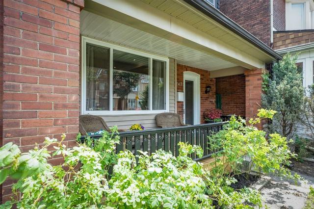 247 St Helen's Ave, House detached with 4 bedrooms, 4 bathrooms and 3 parking in Toronto ON | Image 34