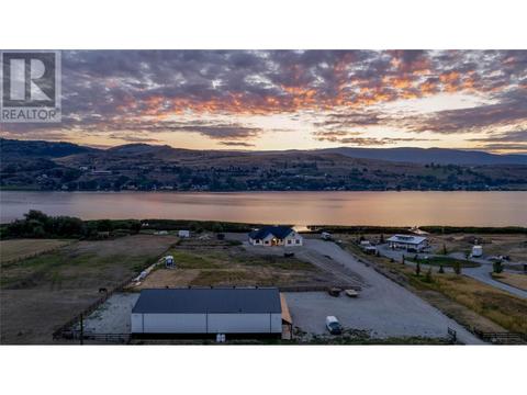 7080 Heron Road, House detached with 5 bedrooms, 2 bathrooms and 36 parking in North Okanagan B BC | Card Image