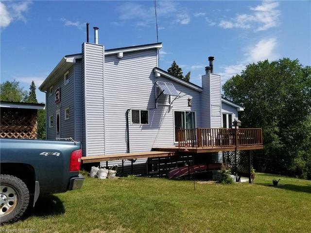 379 Old Fogie Lane, House detached with 2 bedrooms, 1 bathrooms and null parking in Timiskaming, Unorganized, West Part ON | Image 17