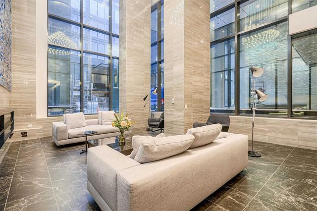3502 - 115 Blue Jays Way, Condo with 3 bedrooms, 2 bathrooms and 1 parking in Toronto ON | Image 12