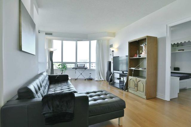 979 - 23 Cox Blvd, Condo with 2 bedrooms, 2 bathrooms and 1 parking in Markham ON | Image 3