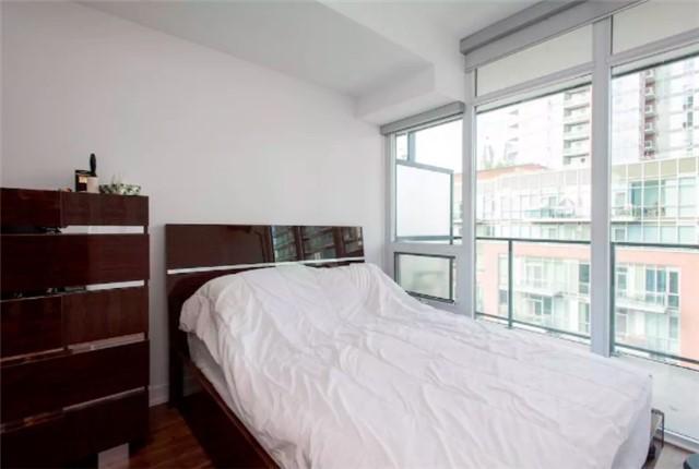 712 - 105 George St, Condo with 1 bedrooms, 1 bathrooms and 1 parking in Toronto ON | Image 5