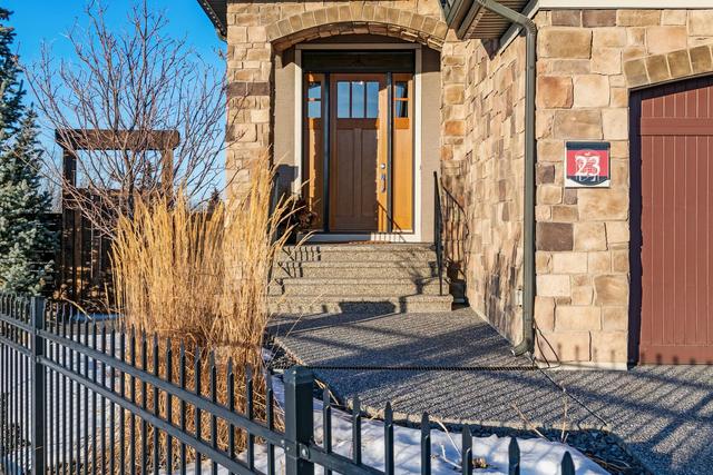 23 Valley Pointe View Nw, House detached with 5 bedrooms, 4 bathrooms and 6 parking in Calgary AB | Image 3