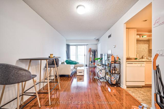 2016 - 8 Park Rd, Condo with 1 bedrooms, 1 bathrooms and 0 parking in Toronto ON | Image 33