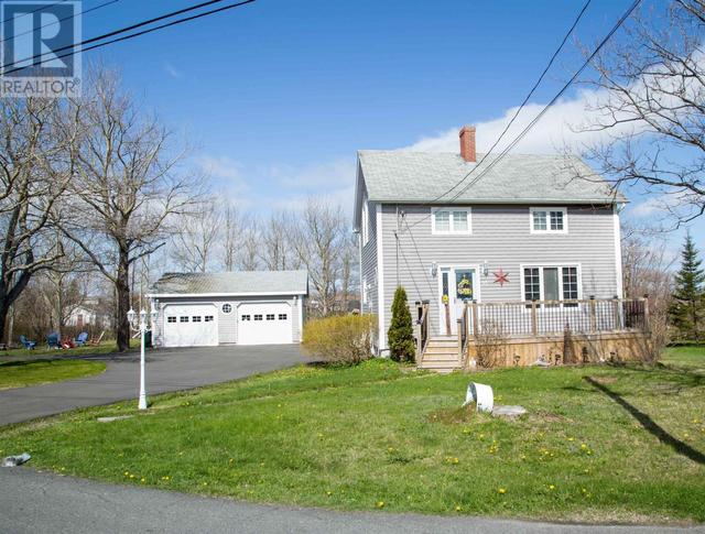 25 Oceanview Crescent, House detached with 3 bedrooms, 1 bathrooms and null parking in Cape Breton NS | Card Image