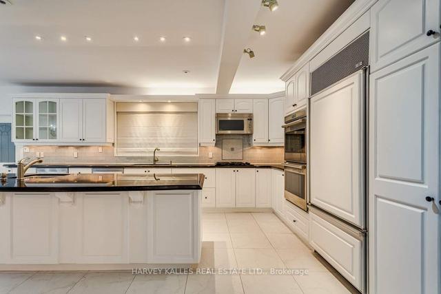 661 Briar Hill Ave, House detached with 4 bedrooms, 5 bathrooms and 6 parking in Toronto ON | Image 40