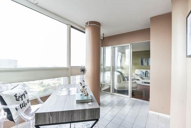 Ph10 - 3233 Eglinton Ave E, Condo with 2 bedrooms, 2 bathrooms and 3 parking in Toronto ON | Image 10