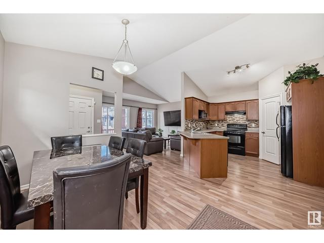 2333 28a Av Nw Nw, House detached with 4 bedrooms, 2 bathrooms and null parking in Edmonton AB | Image 12