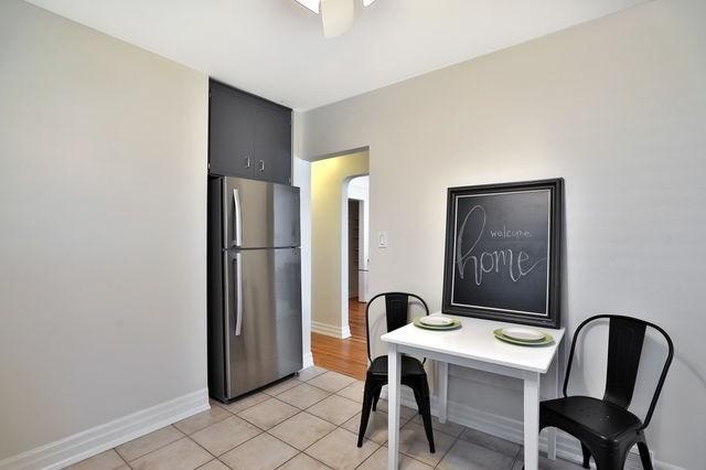 363 East 34th St, House detached with 2 bedrooms, 2 bathrooms and 4 parking in Hamilton ON | Image 8