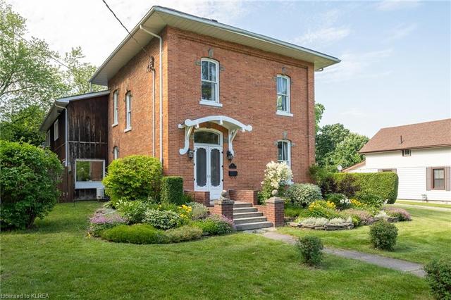 16 Colborne Street W, House detached with 5 bedrooms, 4 bathrooms and null parking in Kawartha Lakes ON | Image 4