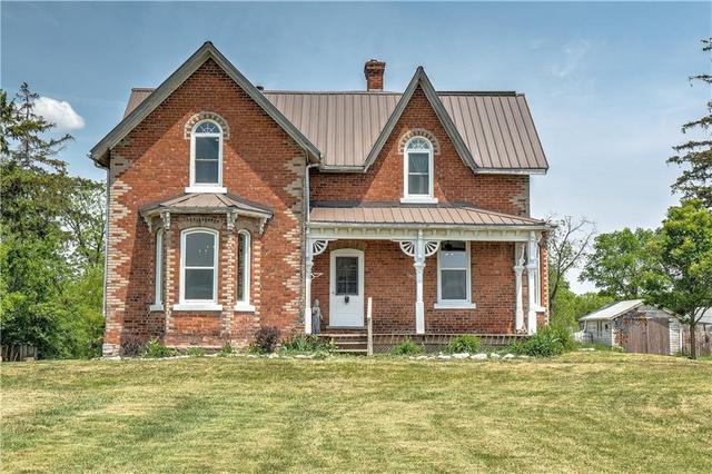 439 First Line, House detached with 6 bedrooms, 2 bathrooms and 8 parking in Haldimand County ON | Image 2