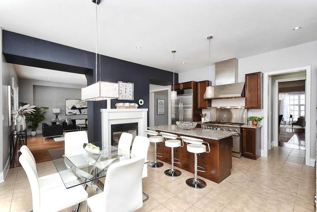 8 Hampton Park Cres, House detached with 6 bedrooms, 5 bathrooms and 2 parking in Toronto ON | Image 5