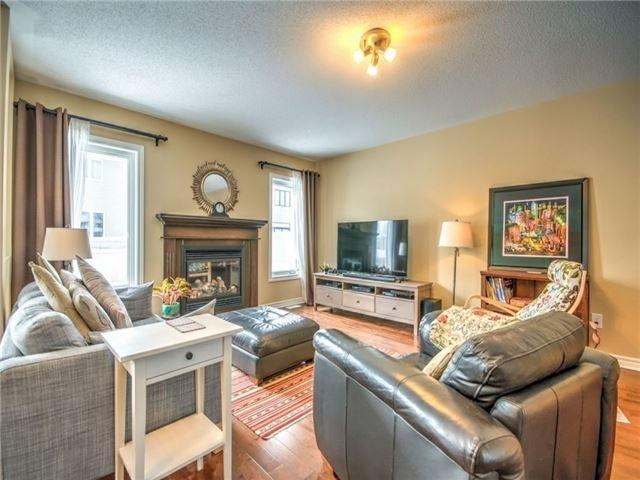 413 Country Glen Way, House detached with 3 bedrooms, 4 bathrooms and 3 parking in Ottawa ON | Image 2