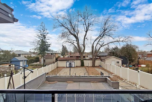 60 Rosemount Dr, House detached with 5 bedrooms, 7 bathrooms and 4 parking in Toronto ON | Image 33