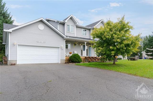 21 Settlers Way, House detached with 3 bedrooms, 3 bathrooms and 8 parking in North Grenville ON | Image 2